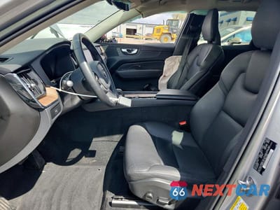 Zdjęcie 7 z 13 samochodu: 2023 VOLVO XC60 PLUS VIN:YV4L12RNXP1194963 - miniatura