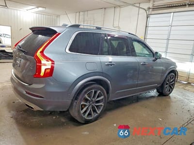 Trzecie zdjęcie samochodu z tyłu: 2018 VOLVO XC90 T6 VIN:YV4A22PK4J1202222 - miniatura