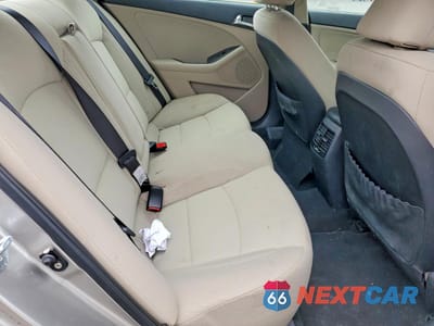 Zdjęcie 10 z 12 samochodu: 2013 KIA OPTIMA HYBRID LX VIN:KNAGM4AD7D5042229 - miniatura