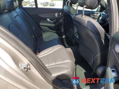 Zdjęcie 10 z 11 samochodu: 2019 MERCEDES-BENZ C 300 4MATIC VIN:55SWF8EB3KU288150 - miniatura