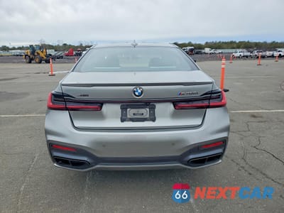 Zdjęcie 6 z 12 samochodu: 2022 BMW M760 XI VIN:WBA7U6C06NCH01245 - miniatura