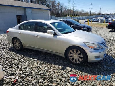 Czwarte zdjęcie samochodu z boku: 2009 HYUNDAI GENESIS 3.8L V6 VIN:KMHGC46E19U021408 - miniatura