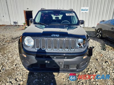 Piąte zdjęcie samochodu w środku: 2017 JEEP RENEGADE SPORT VIN:ZACCJBAB7HPF21390 - miniatura