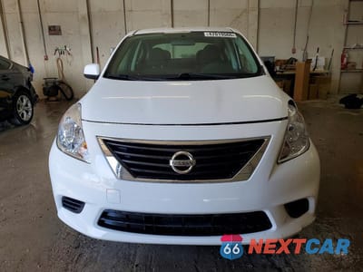 Piąte zdjęcie samochodu w środku: 2014 NISSAN VERSA 1.6 S VIN:3N1CN7APXEL857779 - miniatura