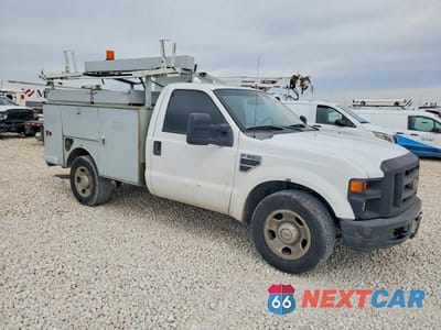 Czwarte zdjęcie samochodu z boku: 2008 FORD F350 SUPER DUTY UTILITY / SERVICE TRUCK VIN:1FDSF30508EC32757 - miniatura