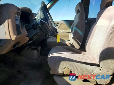 Zdjęcie 7 z 12 samochodu: 1997 CHEVROLET S TRUCK S10 VIN:1GCCS1942VK133454 - miniatura