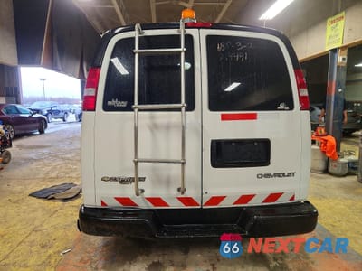 Zdjęcie 6 z 14 samochodu: 2003 CHEVROLET EXPRESS 1500 UTILITY / SERVICE VAN VIN:1GCFG15X931219491 - miniatura