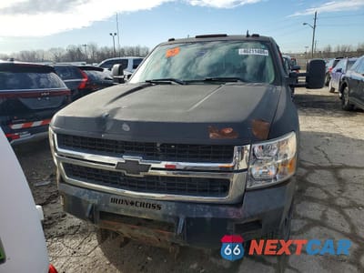 Piąte zdjęcie samochodu w środku: 2010 CHEVROLET SILVERADO K2500 HEAVY DUTY LTZ VIN:1GC4KYBG1AF106881 - miniatura