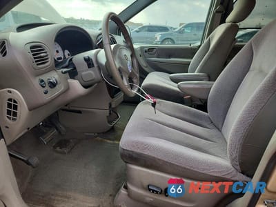 Zdjęcie 7 z 13 samochodu: 2001 DODGE GRAND CARAVAN SPORT VIN:2B4GP44331R230190 - miniatura
