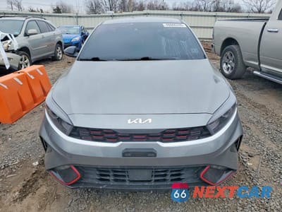 Piąte zdjęcie samochodu w środku: 2023 KIA FORTE GT-LINE VIN:3KPF54AD3PE666677 - miniatura