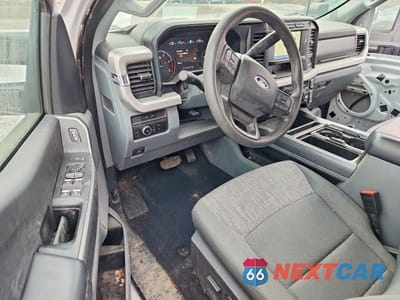 Zdjęcie 8 z 13 samochodu: 2024 FORD F350 VIN:1FT8W3BT6REC70585 - miniatura