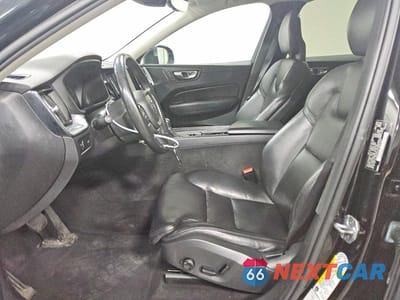Zdjęcie 7 z 12 samochodu: 2019 VOLVO XC60 T5 VIN:LYV102RK9KB184770 - miniatura