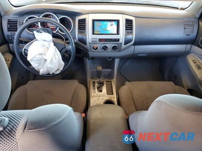 Zdjęcie 8 z 11 samochodu: 2006 TOYOTA TACOMA PRERUNNER V6 VIN:5TEJU62N46Z229214 - miniatura