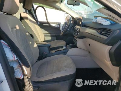 Zdjęcie 7 z 13 samochodu: 2021 FORD ESCAPE SE VIN:1FMCU9BZ1MUA22679 - miniatura