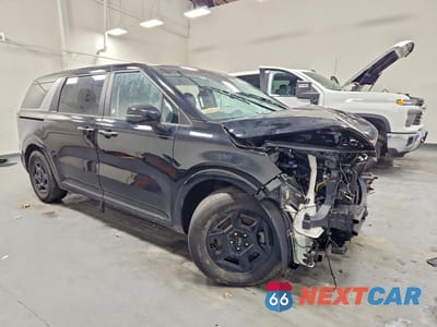 Czwarte zdjęcie samochodu z boku: 2025 KIA CARNIVAL LXS VIN:KNDNB5K39S6532321 - miniatura