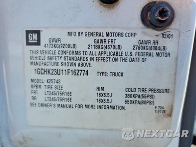 Zdjęcie 12 z 12 samochodu: 2001 CHEVROLET SILVERADO K2500 HEAVY DUTY VIN:1GCHK23U11F162774 - miniatura