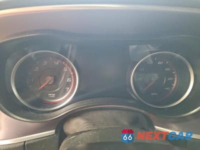 Zdjęcie 9 z 12 samochodu: 2019 DODGE CHARGER SXT VIN:2C3CDXBG8KH664215 - miniatura