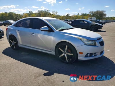 Czwarte zdjęcie samochodu z boku: 2012 CHEVROLET CRUZE LT VIN:1G1PL5SC1C7364149 - miniatura