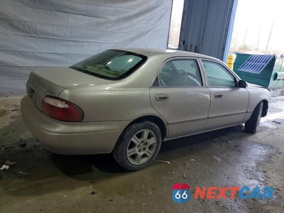 Trzecie zdjęcie samochodu z tyłu: 2002 MAZDA 626 ES VIN:1YVGF22D625294173 - miniatura
