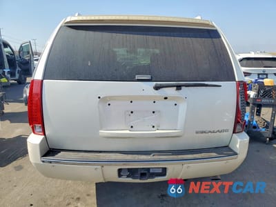 Zdjęcie 6 z 13 samochodu: 2007 CADILLAC ESCALADE ESV VIN:1GYFK668X7R409739 - miniatura