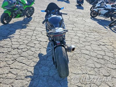 Zdjęcie 6 z 9 samochodu: 2023 BMW S 1000 RR VIN:WB10E6300P6H63871 - miniatura