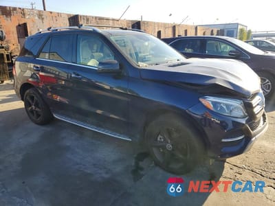 Czwarte zdjęcie samochodu z boku: 2019 MERCEDES-BENZ GLE 400 4MATIC VIN:4JGDA5GB1KB212721 - miniatura