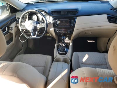 Zdjęcie 8 z 14 samochodu: 2020 NISSAN ROGUE SV VIN:JN8AT2MT4LW003176 - miniatura