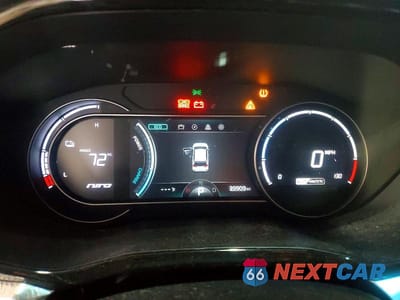 Zdjęcie 9 z 13 samochodu: 2020 KIA NIRO EV EX PREMIUM VIN:KNDCE3LG0L5060702 - miniatura