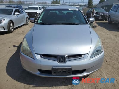 Piąte zdjęcie samochodu w środku: 2004 HONDA ACCORD EX VIN:1HGCM56864A064041 - miniatura