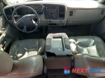 Zdjęcie 8 z 12 samochodu: 2004 GMC SIERRA C2500 HEAVY DUTY VIN:1GTHC23U24F188107 - miniatura