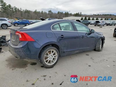 Trzecie zdjęcie samochodu z tyłu: 2016 VOLVO S60 PREMIER VIN:YV126MFK1G2411536 - miniatura