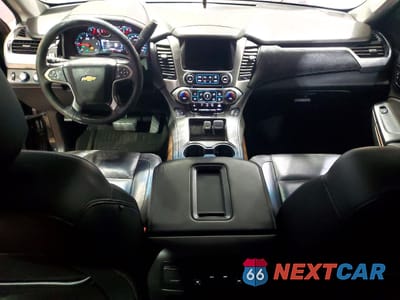 Zdjęcie 8 z 13 samochodu: 2018 CHEVROLET SUBURBAN K1500 LT VIN:1GNSKHKC0JR121740 - miniatura