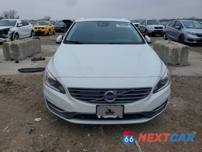 Piąte zdjęcie samochodu w środku: 2016 VOLVO S60 PLATINUM VIN:LYV402FM6GB096544 - miniatura