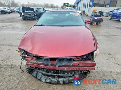 Piąte zdjęcie samochodu w środku: 2002 PONTIAC GRAND PRIX GT VIN:1G2WP52K42F291348 - miniatura