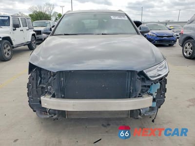 Piąte zdjęcie samochodu w środku: 2018 AUDI Q3 PREMIUM VIN:WA1BCCFS7JR002944 - miniatura