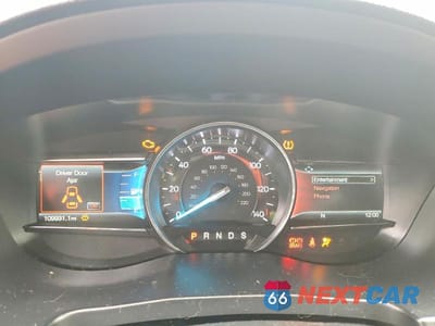 Zdjęcie 9 z 13 samochodu: 2019 FORD EXPLORER XLT VIN:1FM5K8D84KGB47278 - miniatura