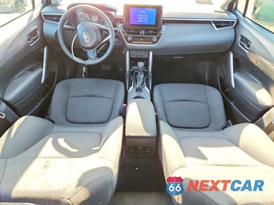 Zdjęcie 8 z 13 samochodu: 2024 TOYOTA COROLLA CROSS LE VIN:7MUCAAAG9RV078188 - miniatura