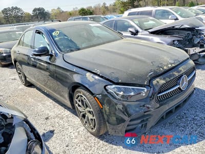 Czwarte zdjęcie samochodu z boku: 2022 MERCEDES-BENZ E 350 VIN:W1KZF8DB0NB087609 - miniatura