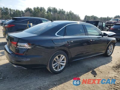 Trzecie zdjęcie samochodu z tyłu: 2020 VOLKSWAGEN PASSAT SE VIN:1VWSA7A38LC023999 - miniatura