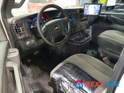 Zdjęcie 8 z 12 samochodu: 2020 CHEV EXPRESS G3500 VIN:1GB0GRFP1L1121479 - miniatura