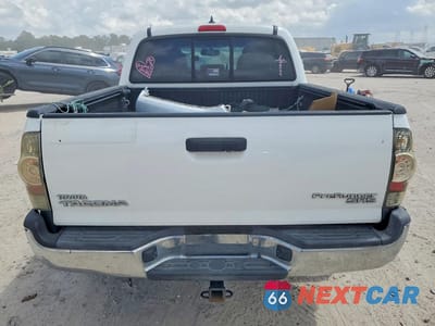 Zdjęcie 6 z 13 samochodu: 2015 TOYOTA TACOMA PRERUNNER VIN:5TFJX4GN5FX037974 - miniatura