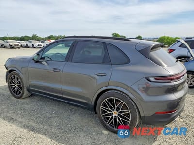 Drugie zdjęcie samochodu z przodu: 2024 PORSCHE CAYENNE VIN:WP1AA2AY9RDA09740 - miniatura