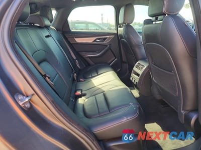Zdjęcie 10 z 12 samochodu: 2024 JAGUAR F-PACE R-DYNAMIC S VIN:SADCT2EX8RA724083 - miniatura