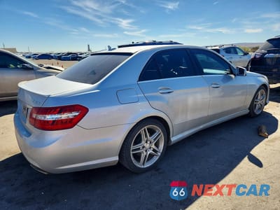 Trzecie zdjęcie samochodu z tyłu: 2013 MERCEDES-BENZ E 350 4MATIC VIN:WDDHF8JB7DA721681 - miniatura