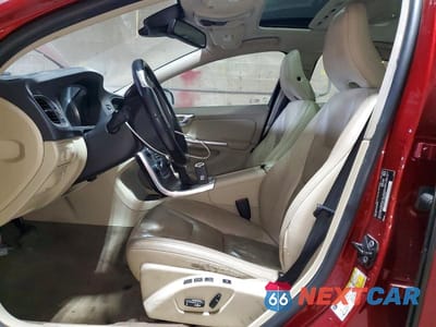 Zdjęcie 7 z 11 samochodu: 2013 VOLVO S60 PREMIER+ VIN:YV1612FS7D2189455 - miniatura