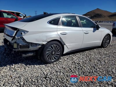 Trzecie zdjęcie samochodu z tyłu: 2021 HYUNDAI SONATA HYBRID LIMITED VIN:KMHL54JJ6MA020276 - miniatura