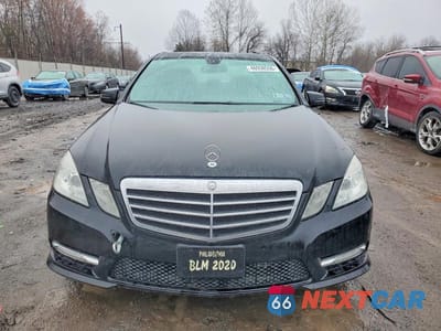 Piąte zdjęcie samochodu w środku: 2013 MERCEDES-BENZ E 350 4MATIC VIN:WDDHF8JB9DA689915 - miniatura