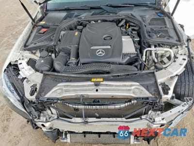 Zdjęcie 11 z 14 samochodu: 2015 MERCEDES-BENZ C 300 4MATIC VIN:55SWF4KB3FU058272 - miniatura