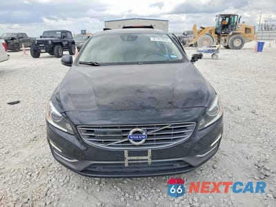Piąte zdjęcie samochodu w środku: 2016 VOLVO S60 PLATINUM VIN:LYV402FM6GB105727 - miniatura