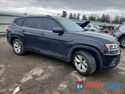 Czwarte zdjęcie samochodu z boku: 2018 VOLKSWAGEN ATLAS SE VIN:1V2LR2CA2JC531959 - miniatura